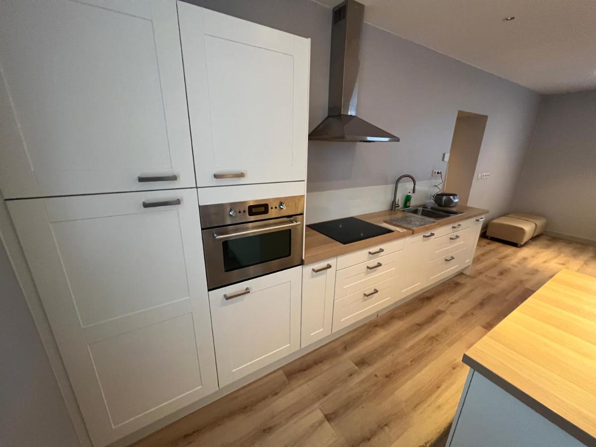 Ruim App. Met Grote Garage Apartment Ieper Ngoại thất bức ảnh