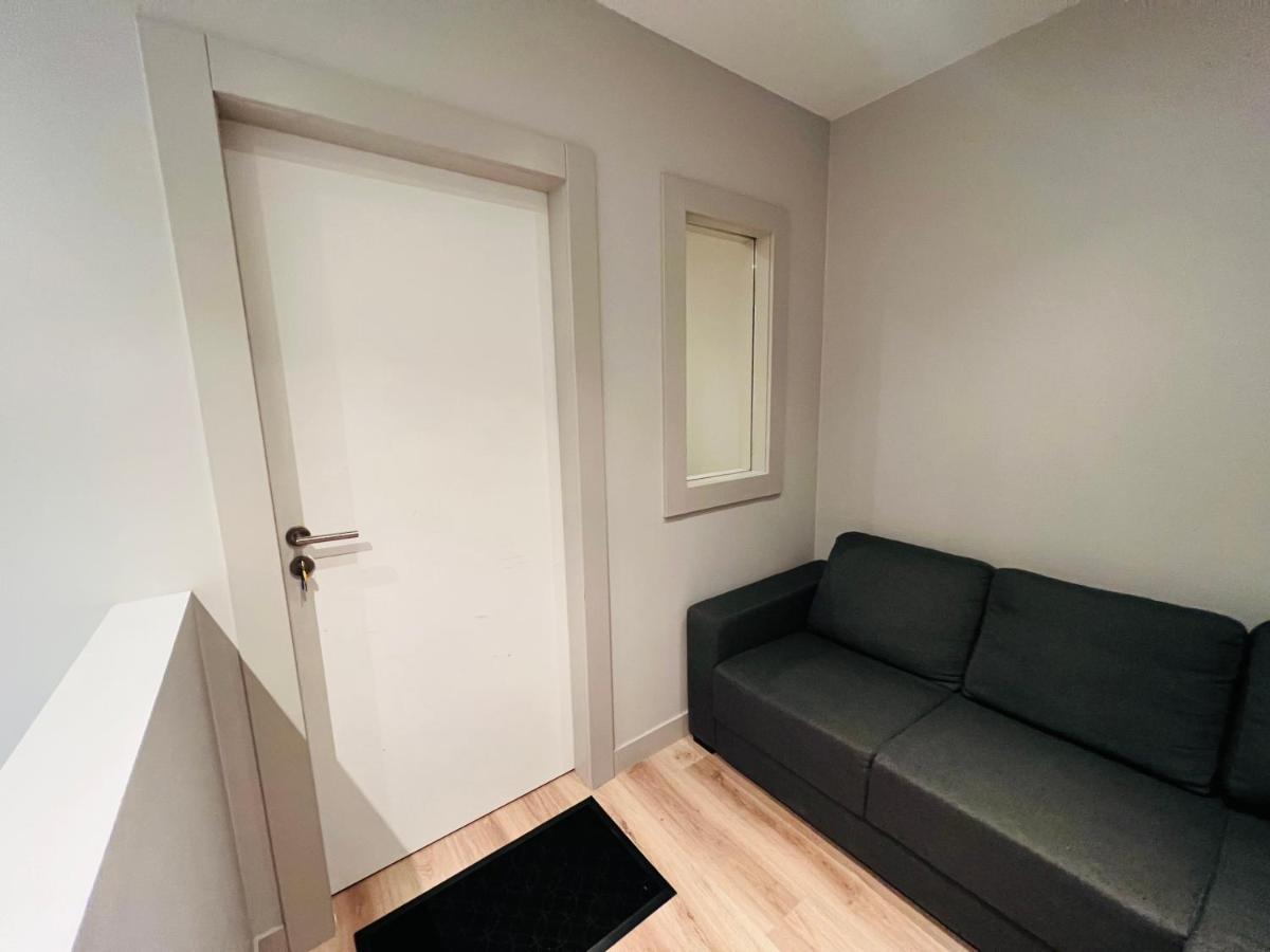 Ruim App. Met Grote Garage Apartment Ieper Ngoại thất bức ảnh